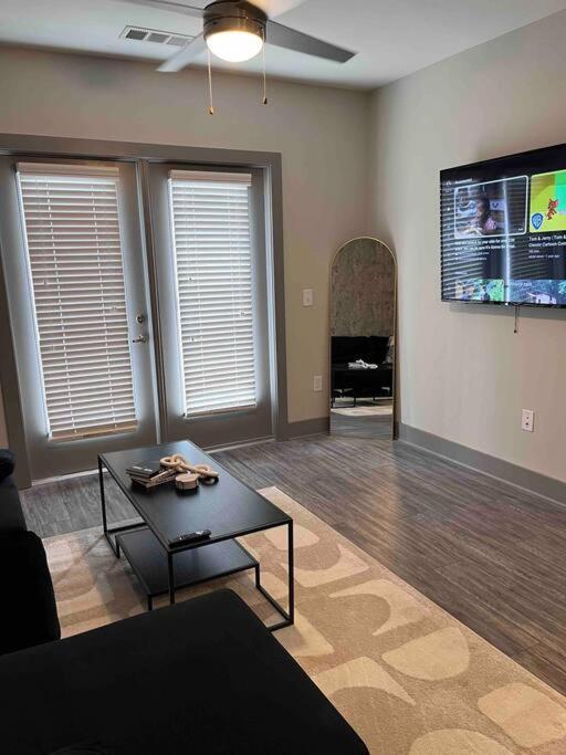 New Buckhead Black And White Apartment